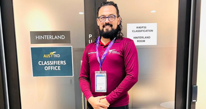 WT apuntala al Dr. Juan Pedro Flores Velasco en el Parataekwondo Classificacion Commitee